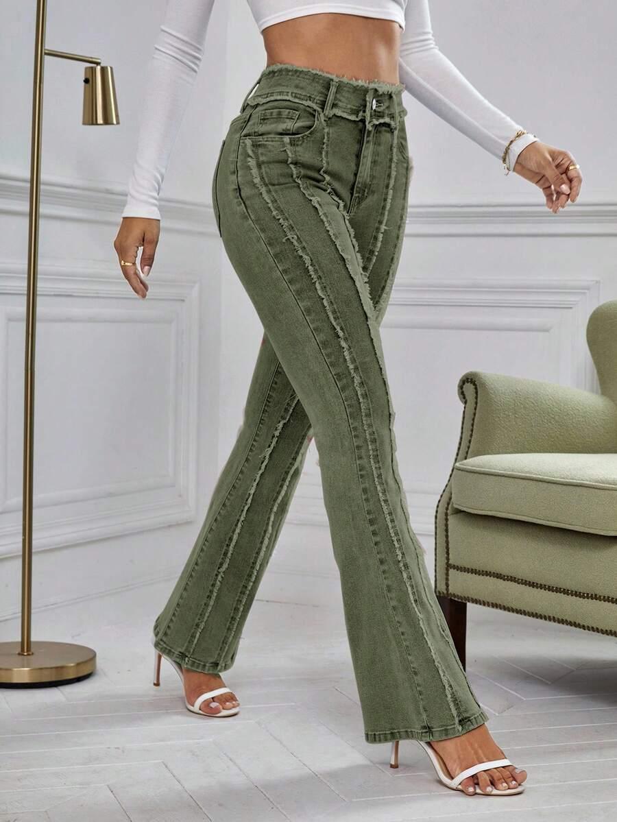 zielone spodnie jeans