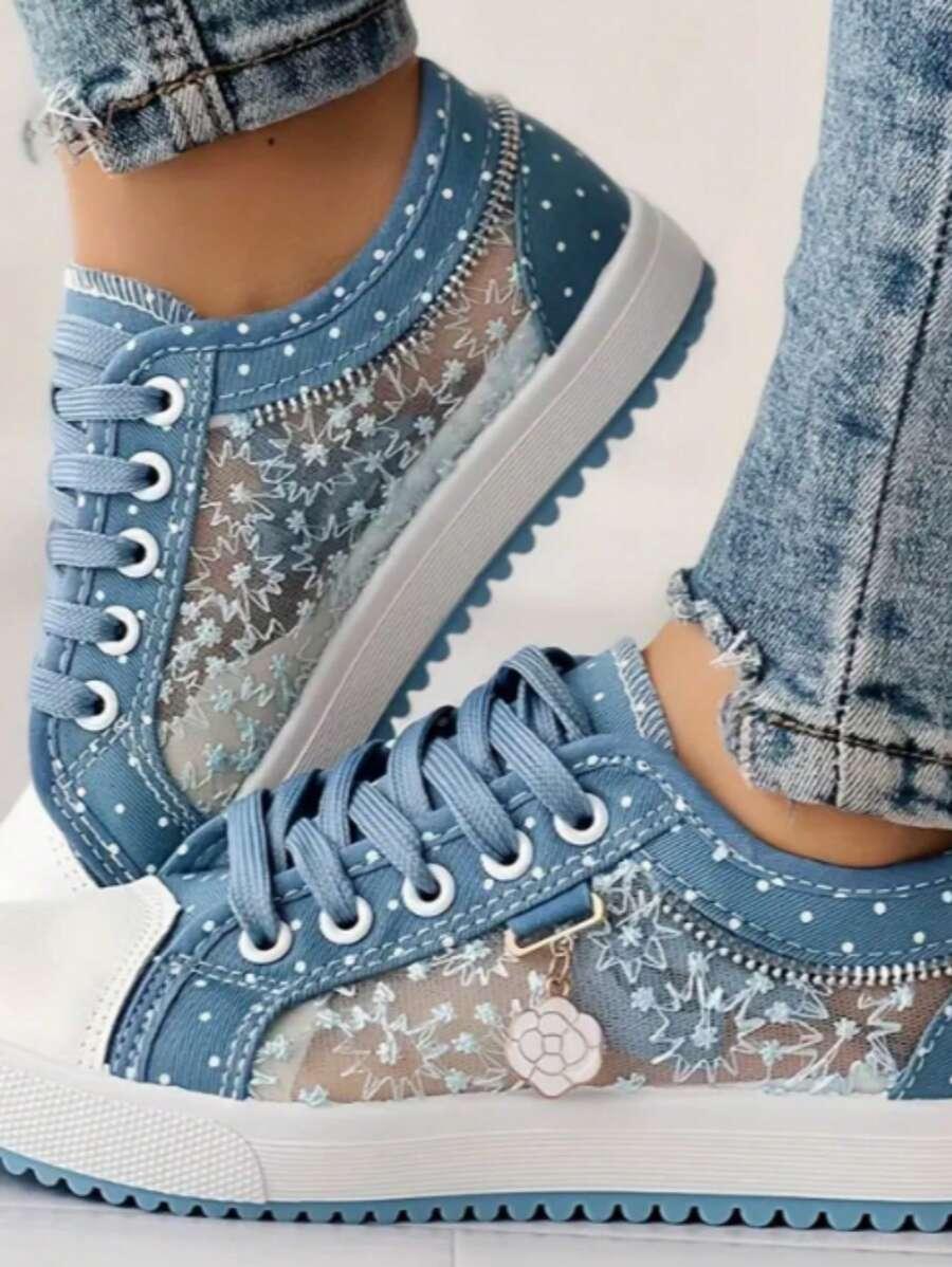NIEBIESKIE SZNUROWANE TRAMPKI