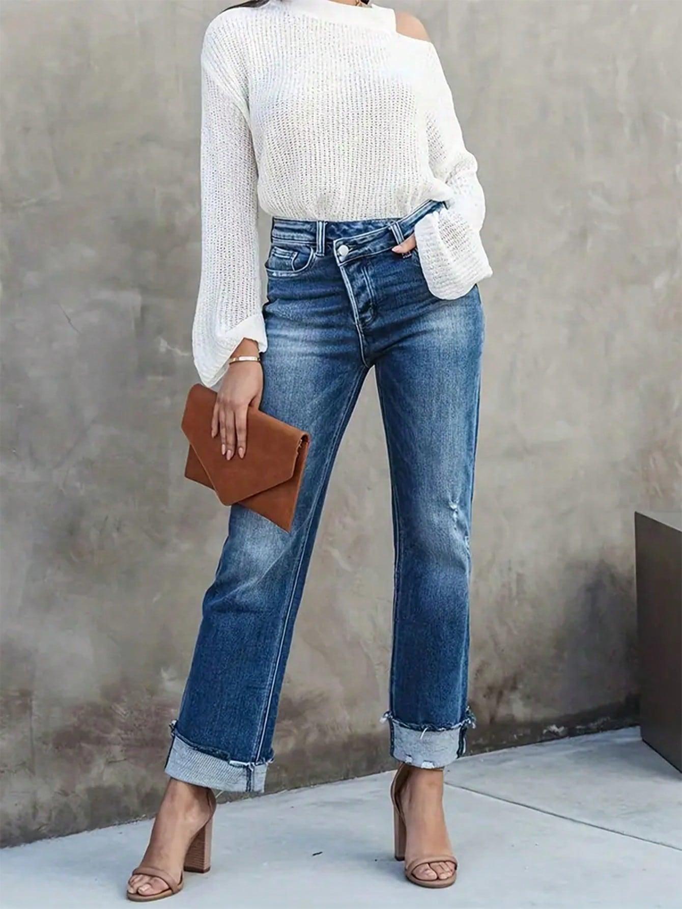 niebieskie spodnie jeans 