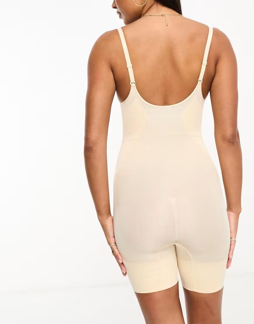 KREMOWE BODY MODELUJĄCE