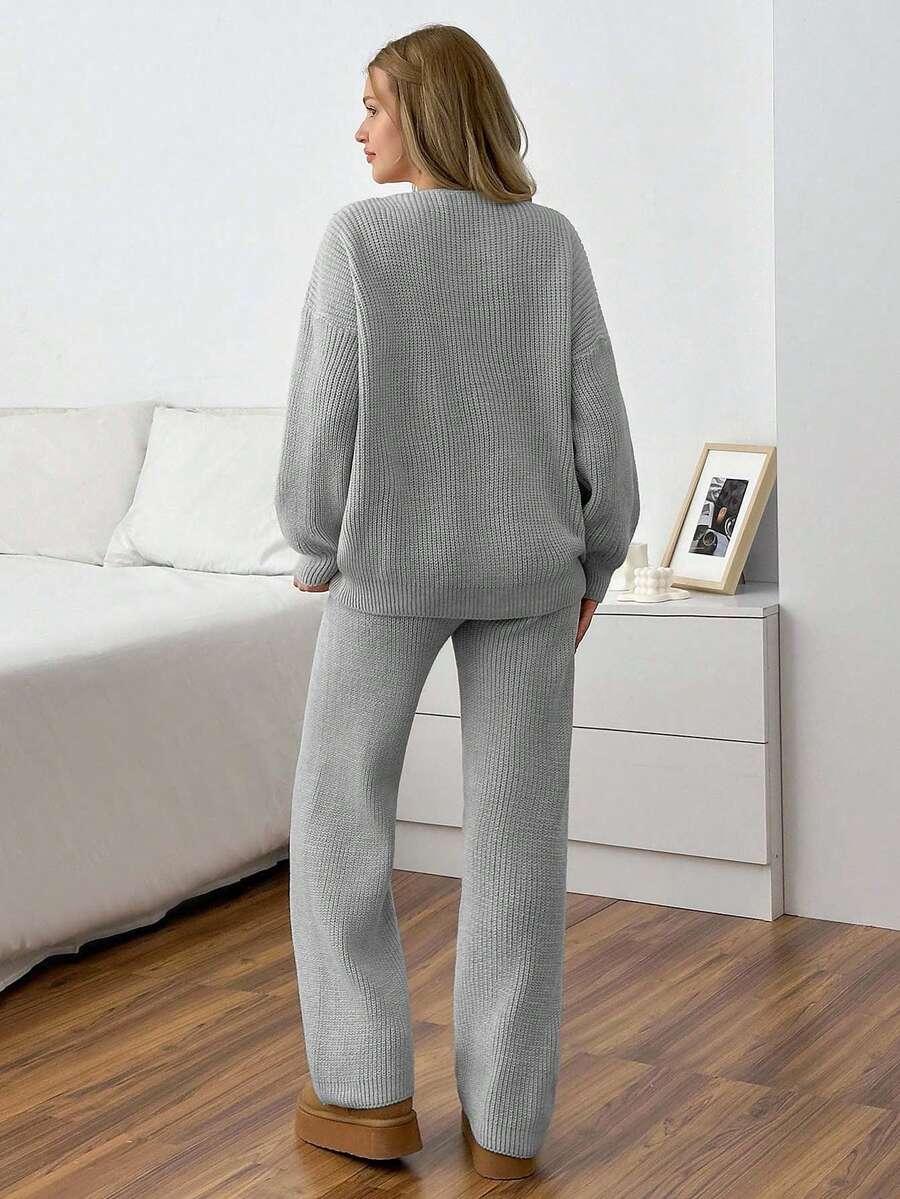 SZARY KOMPLET SWETER SPODNIE