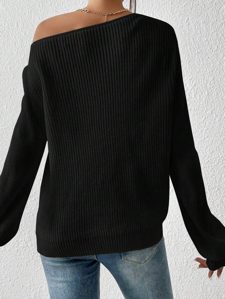 CZARNY SWETER ASYMETRIA