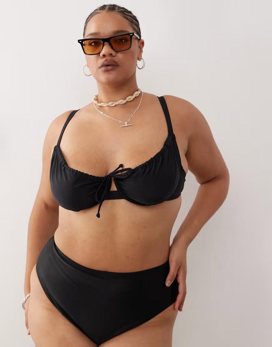 CZARNA GÓRA OD BIKINI