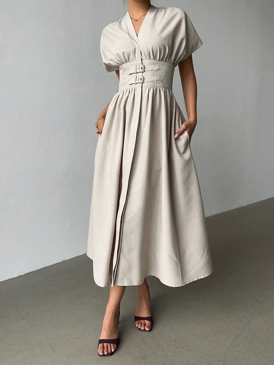 SUKIENKA MAXI KLASYCZNA Z DEKOLTEM SEREK
