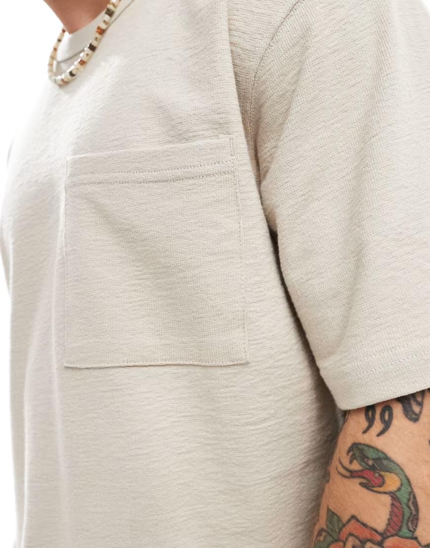 beżowy t-shirt tekstura
