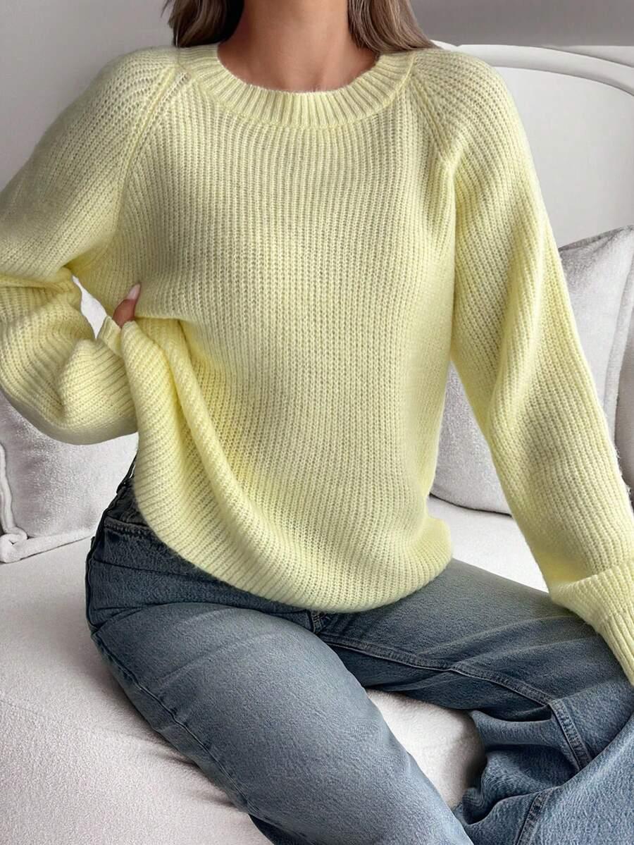 żółty sweter casual