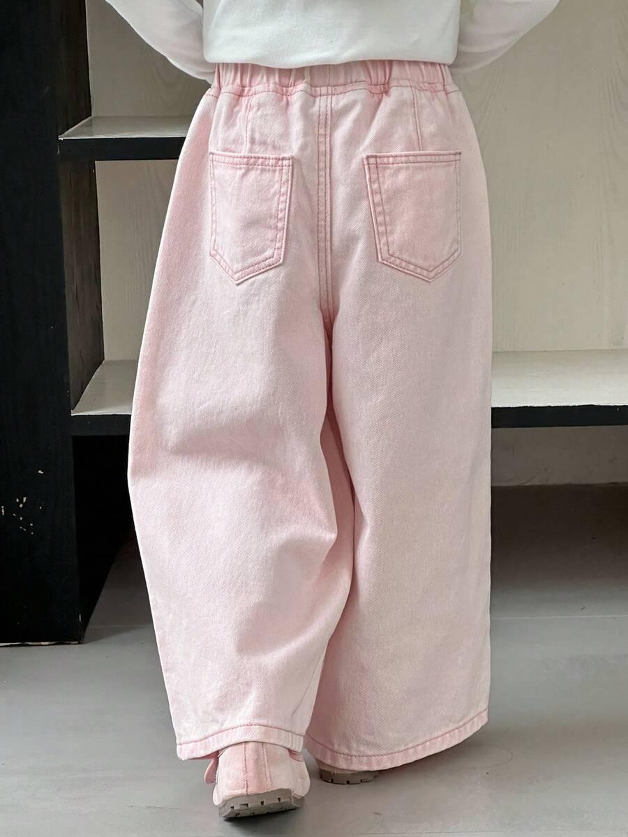 różowe spodnie jeans