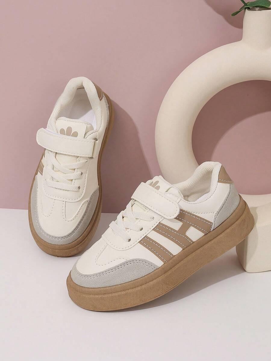 WIĄZANE BUTY SPORTOWE Z RZEPEM