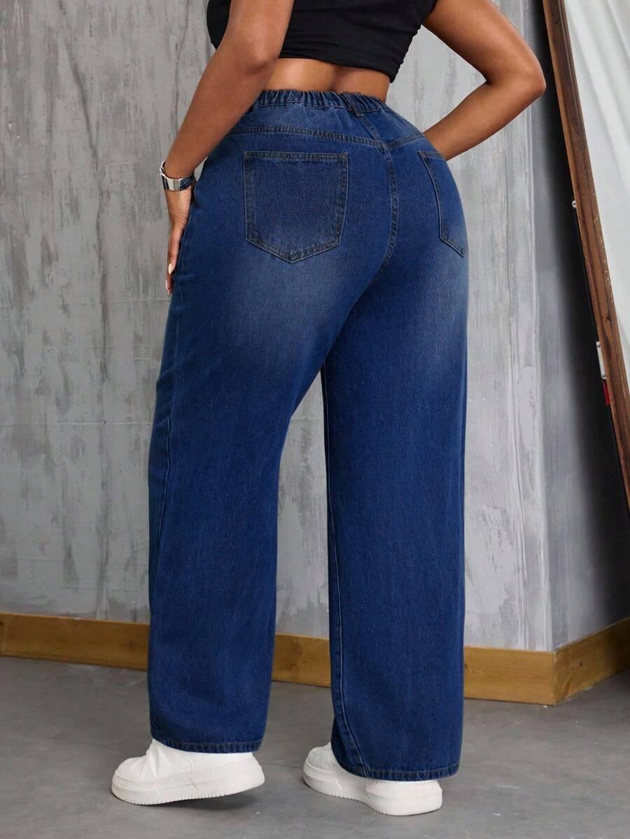 granatowe spodnie jeans
