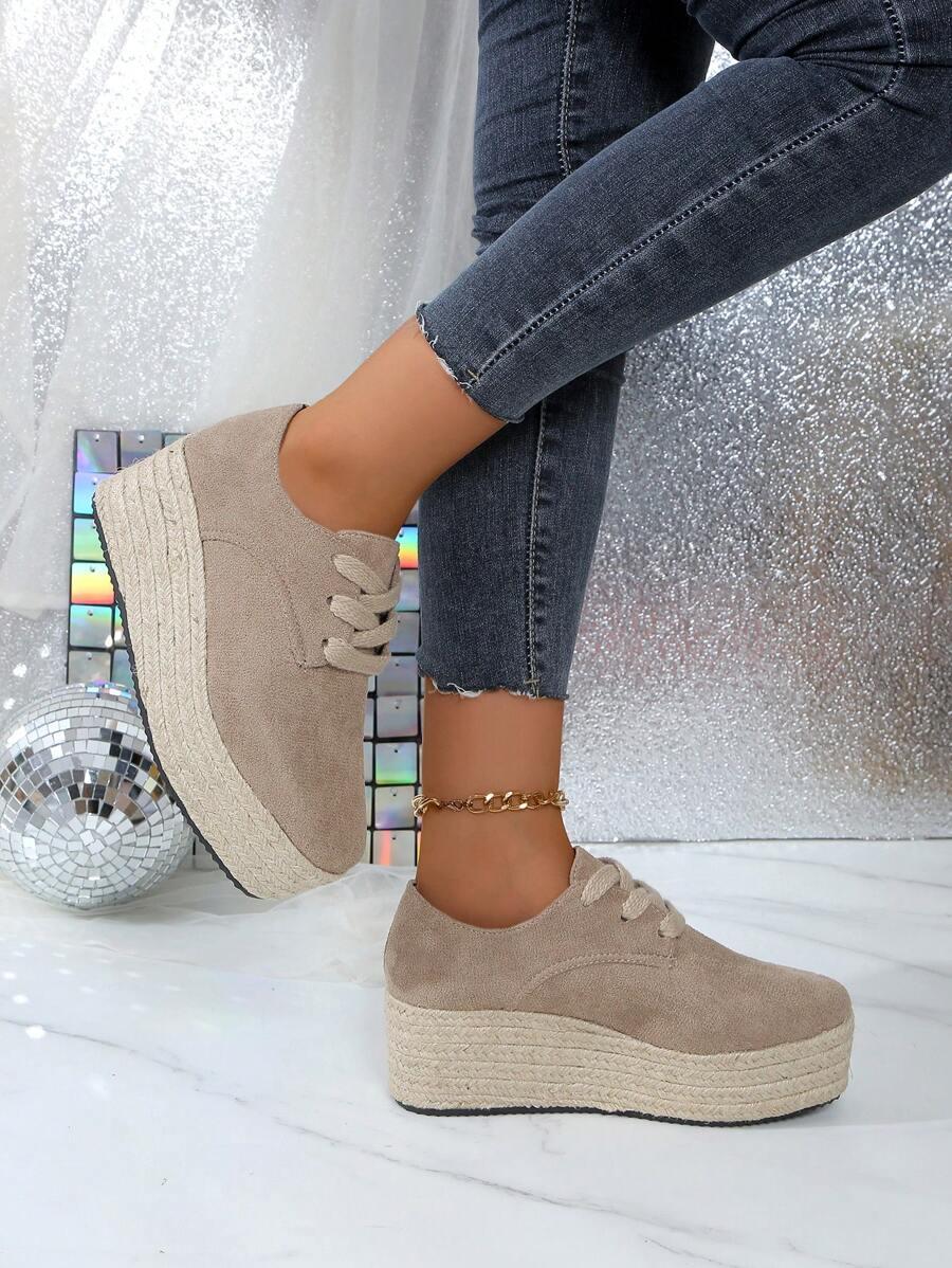 SZNUROWANE BUTY KOTURN 