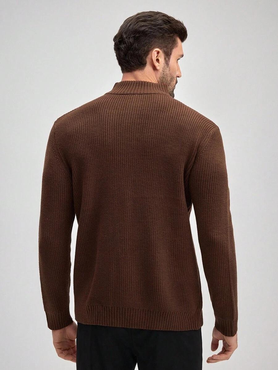 brązowy sweter zamek