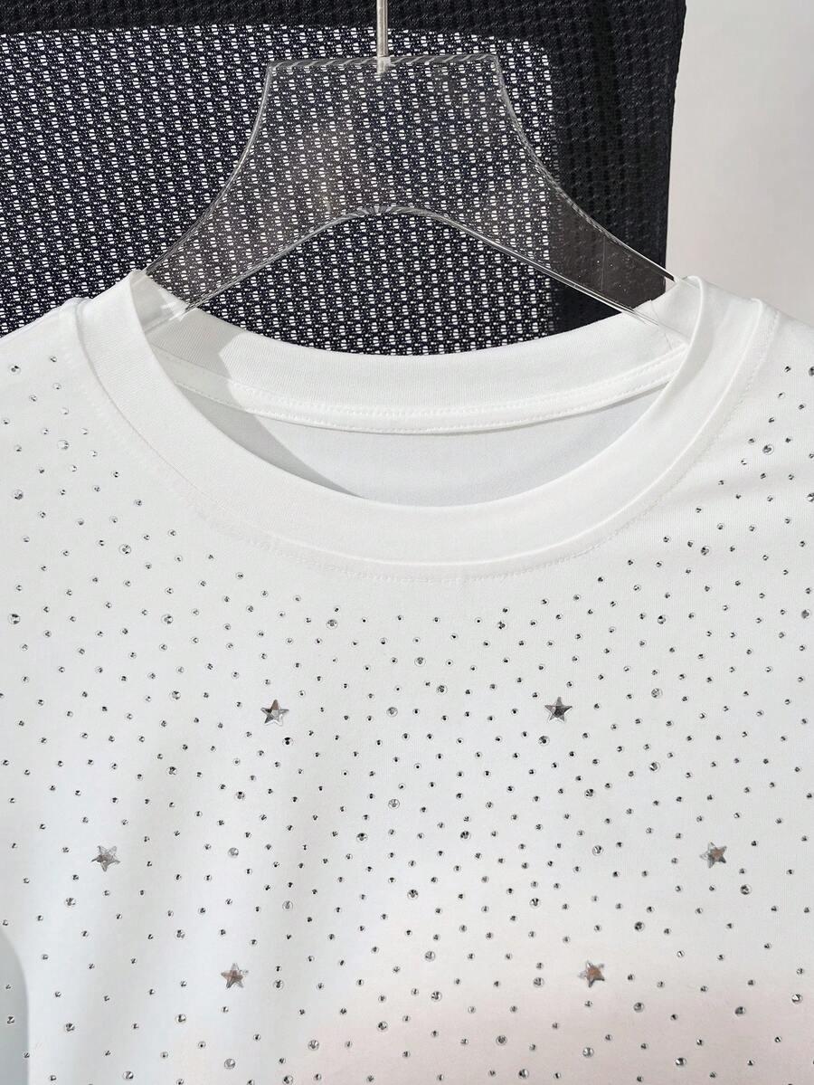 BIAŁY T-SHIRT ZDOBIENIE