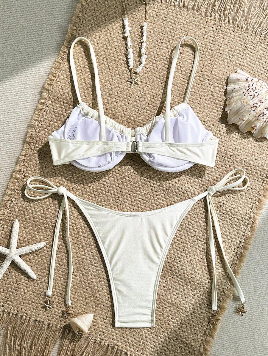 kremowy dół od bikini