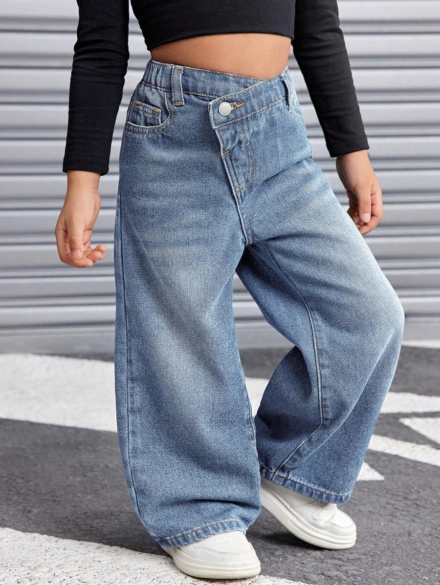 niebieskie spodnie jeans szerokie nogawki kieszenie