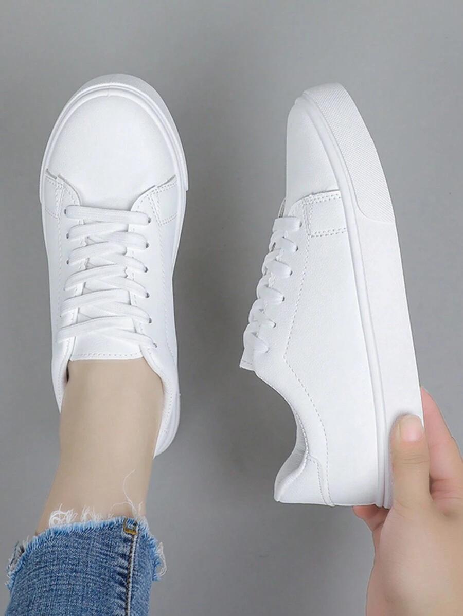 BIAŁE SZNUROWANE BUTY SPORTOWE 