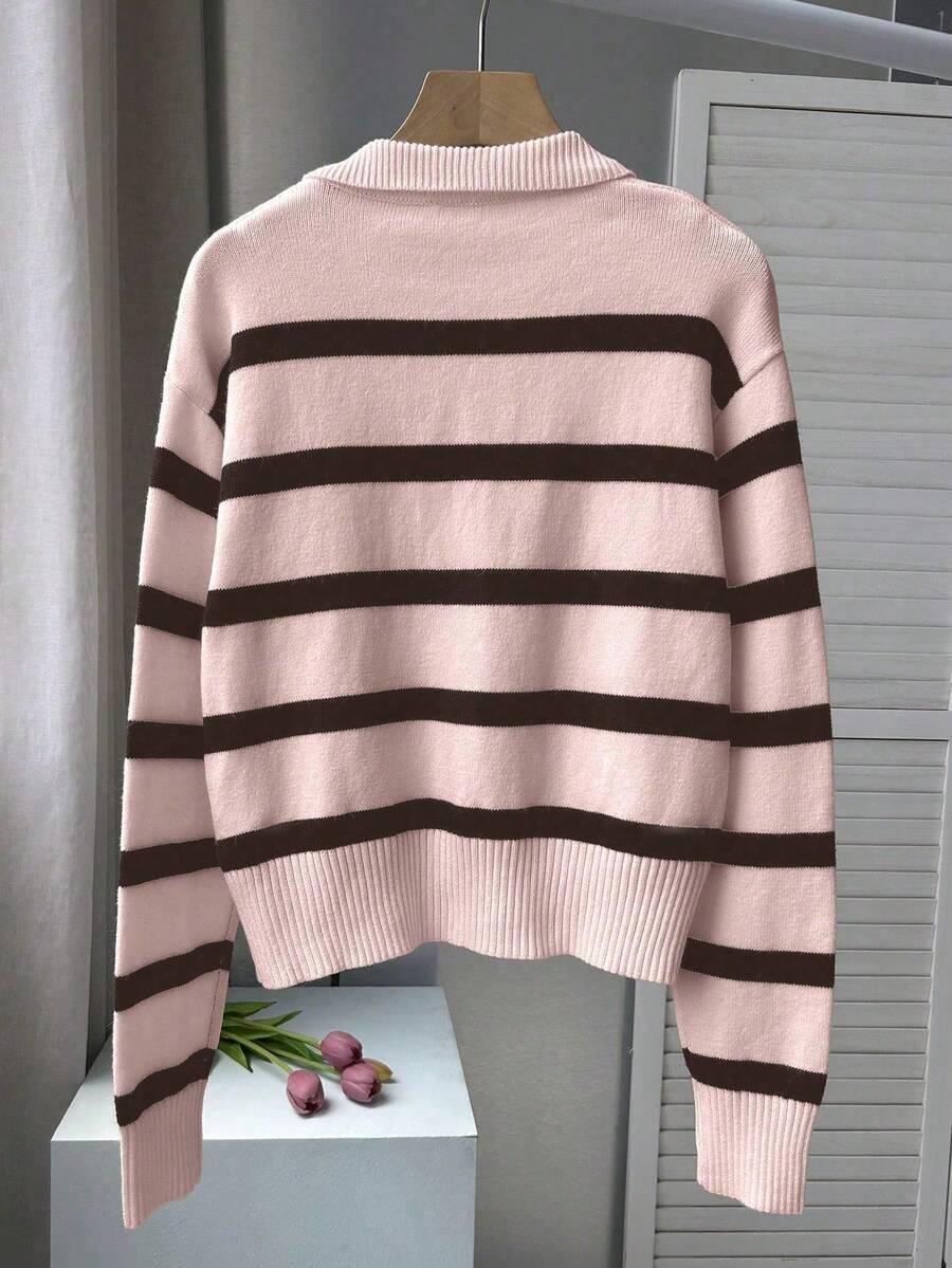 sweter w paski
