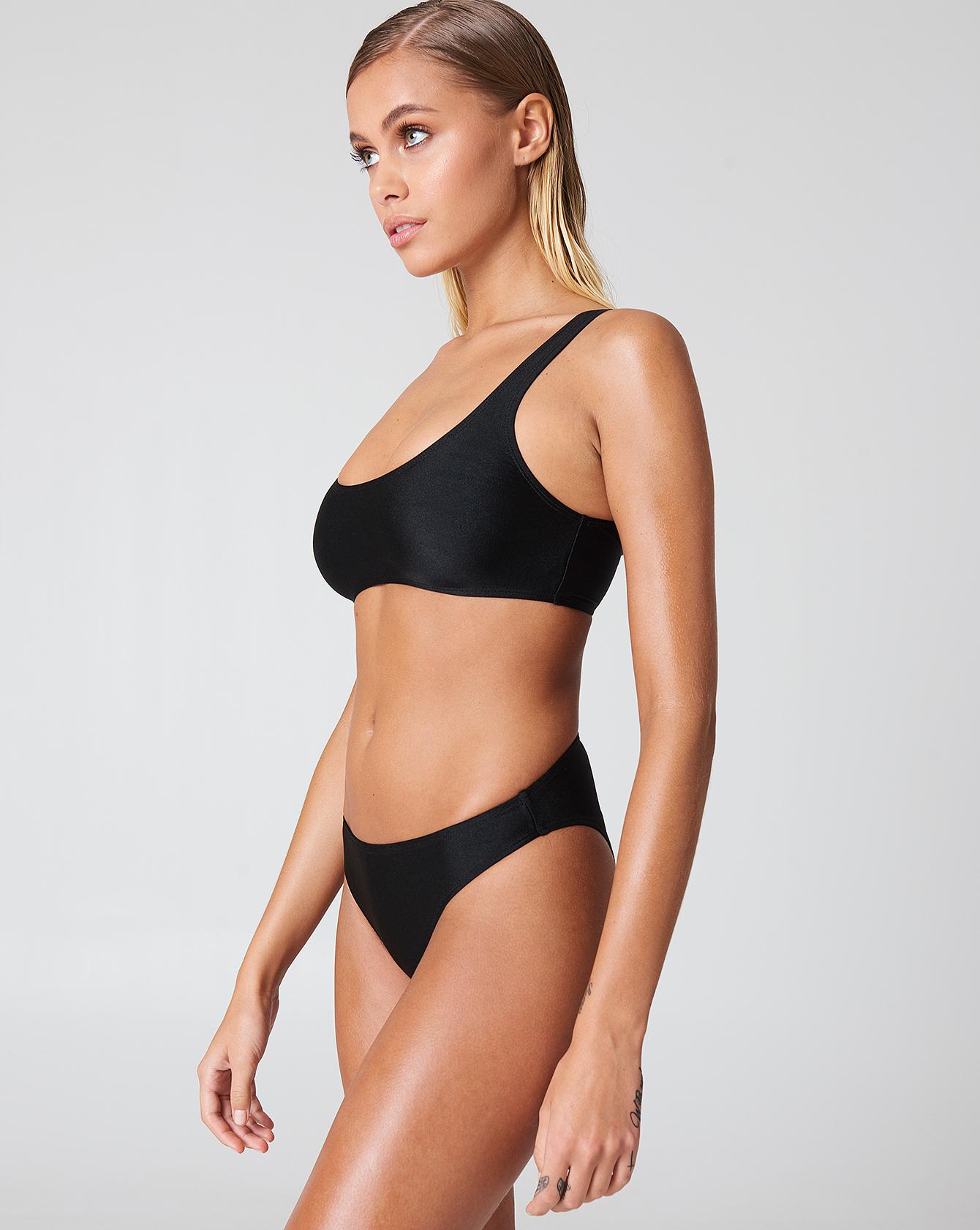 DÓŁ OD BIKINI