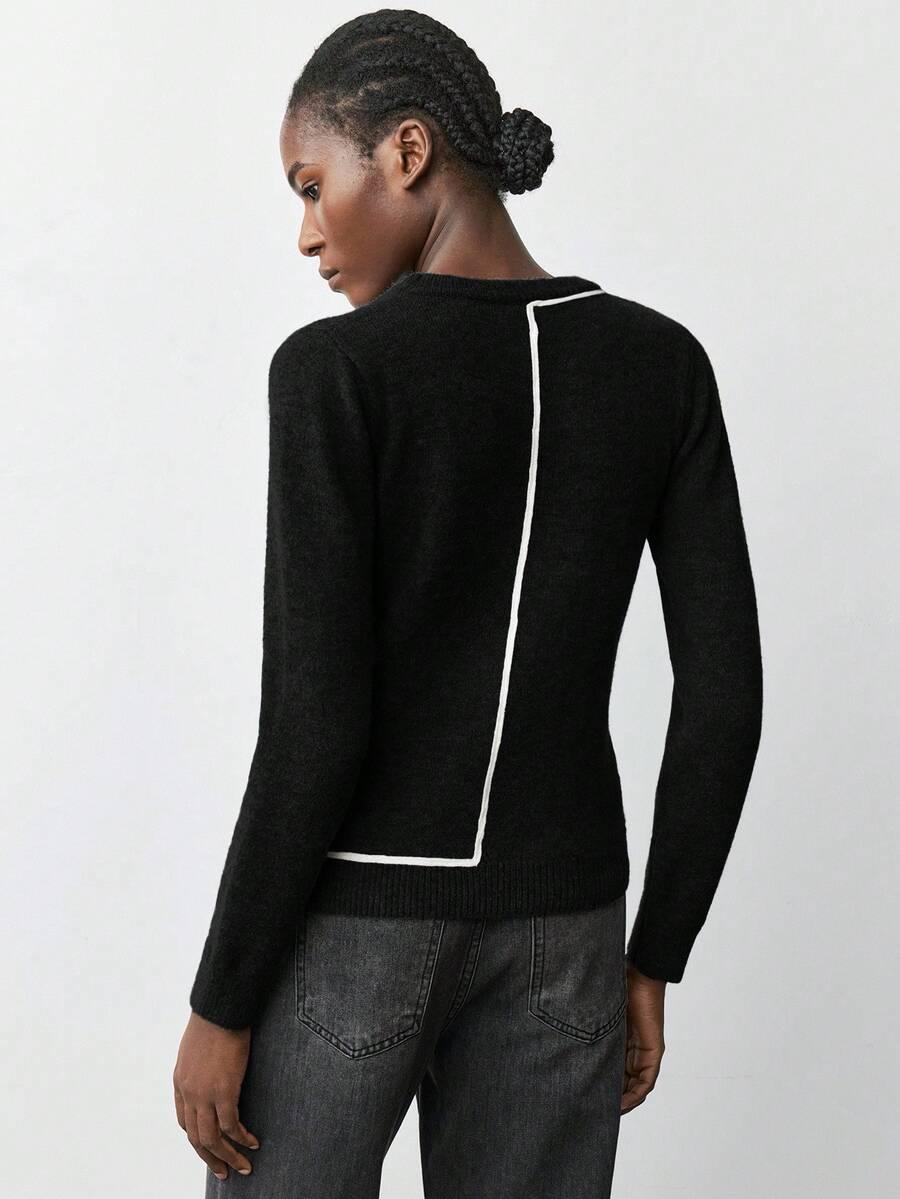 czarny sweter kontrast