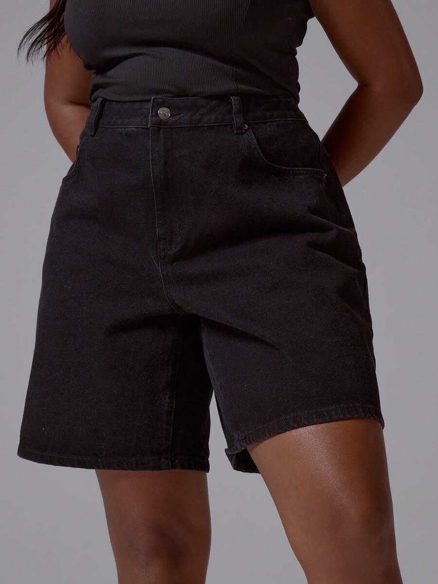 czarne spodenki jeans