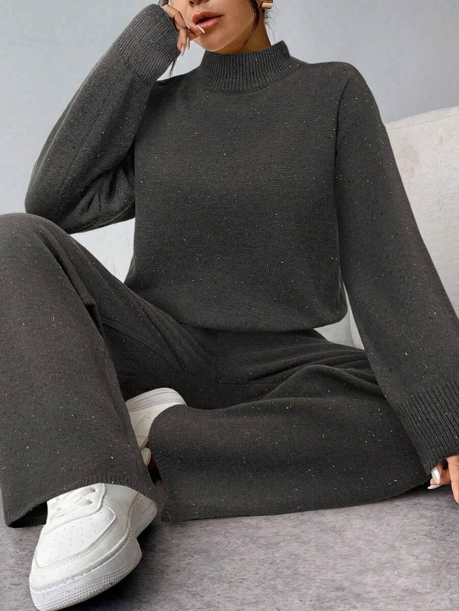 SZARY KOMPLET SWETER SPODNIE