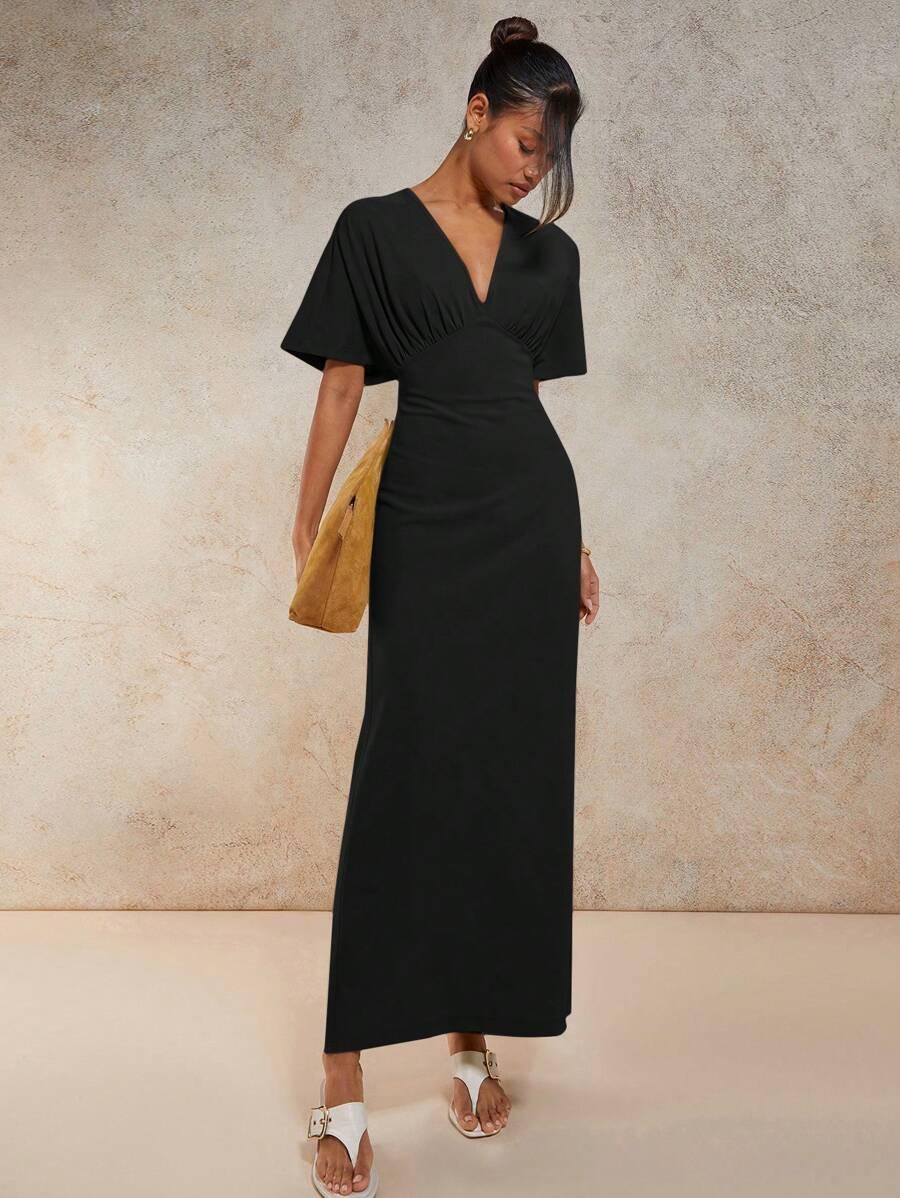 CZARNA MAXI SUKIENKA V NECK