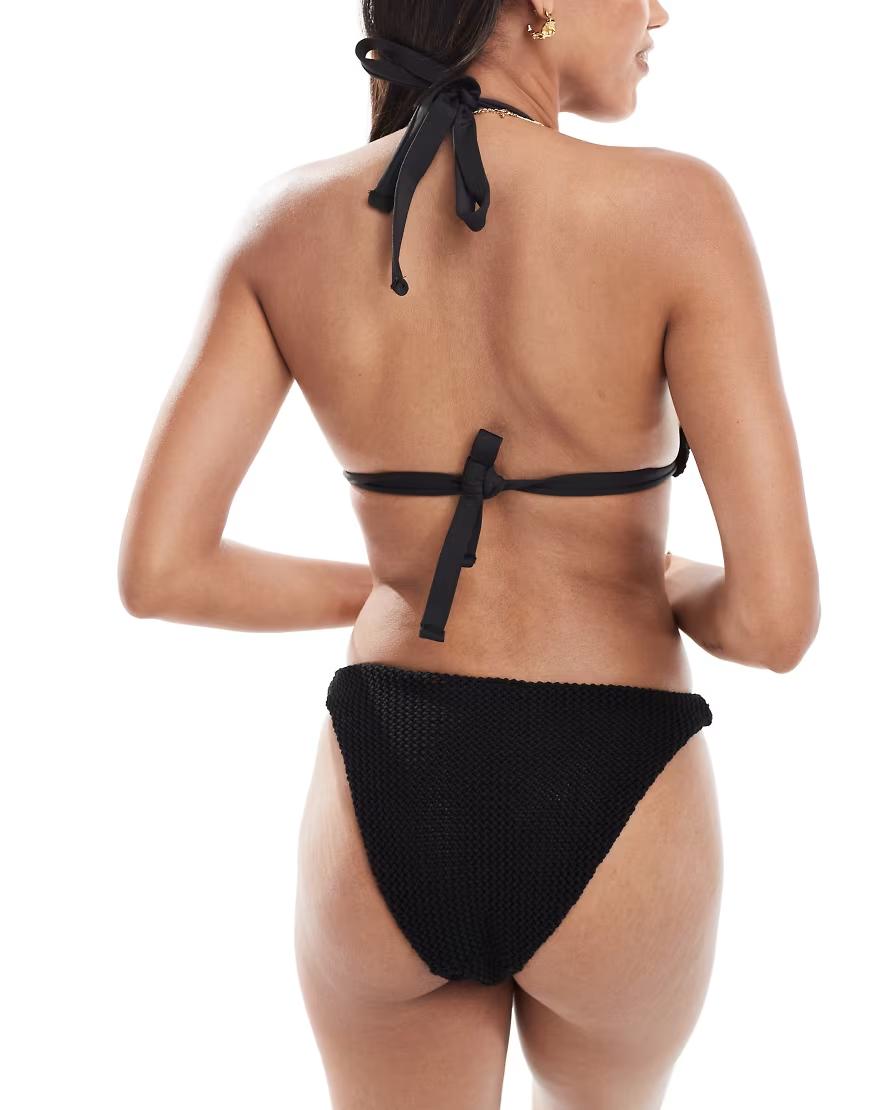 czarny dół od bikini