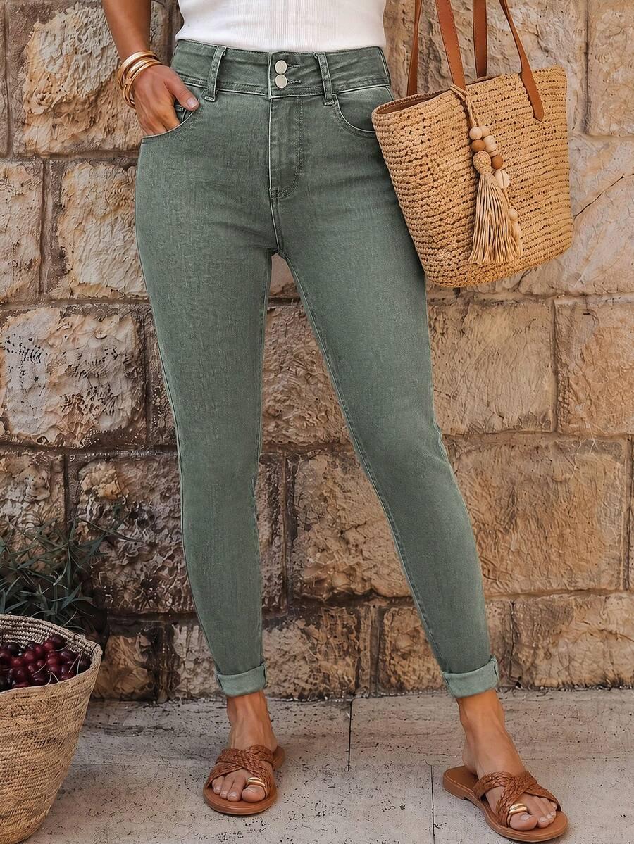 zielone spodnie jeans rurki