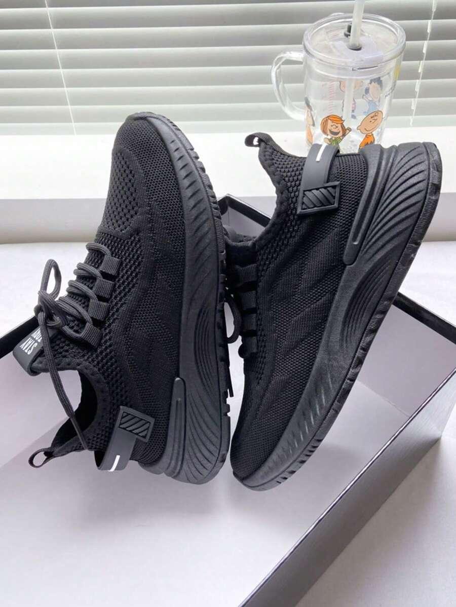 czarne buty sportowe siateczka