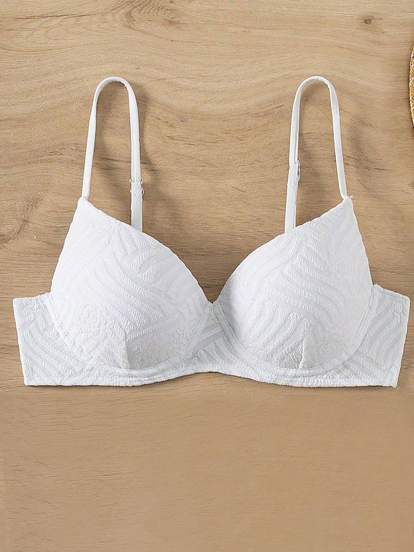 biała góra od bikini