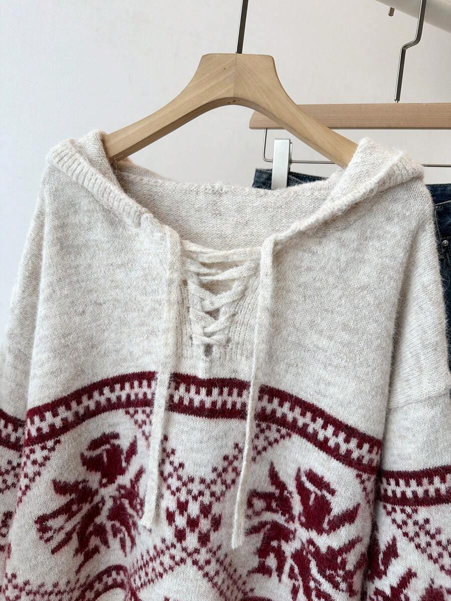  SWETER Z KAPTUREM WZÓR