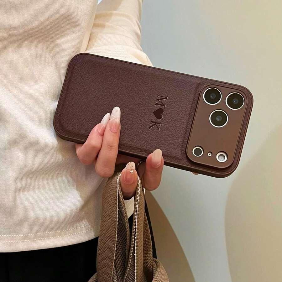 brązowe etui na telefon iphone 17