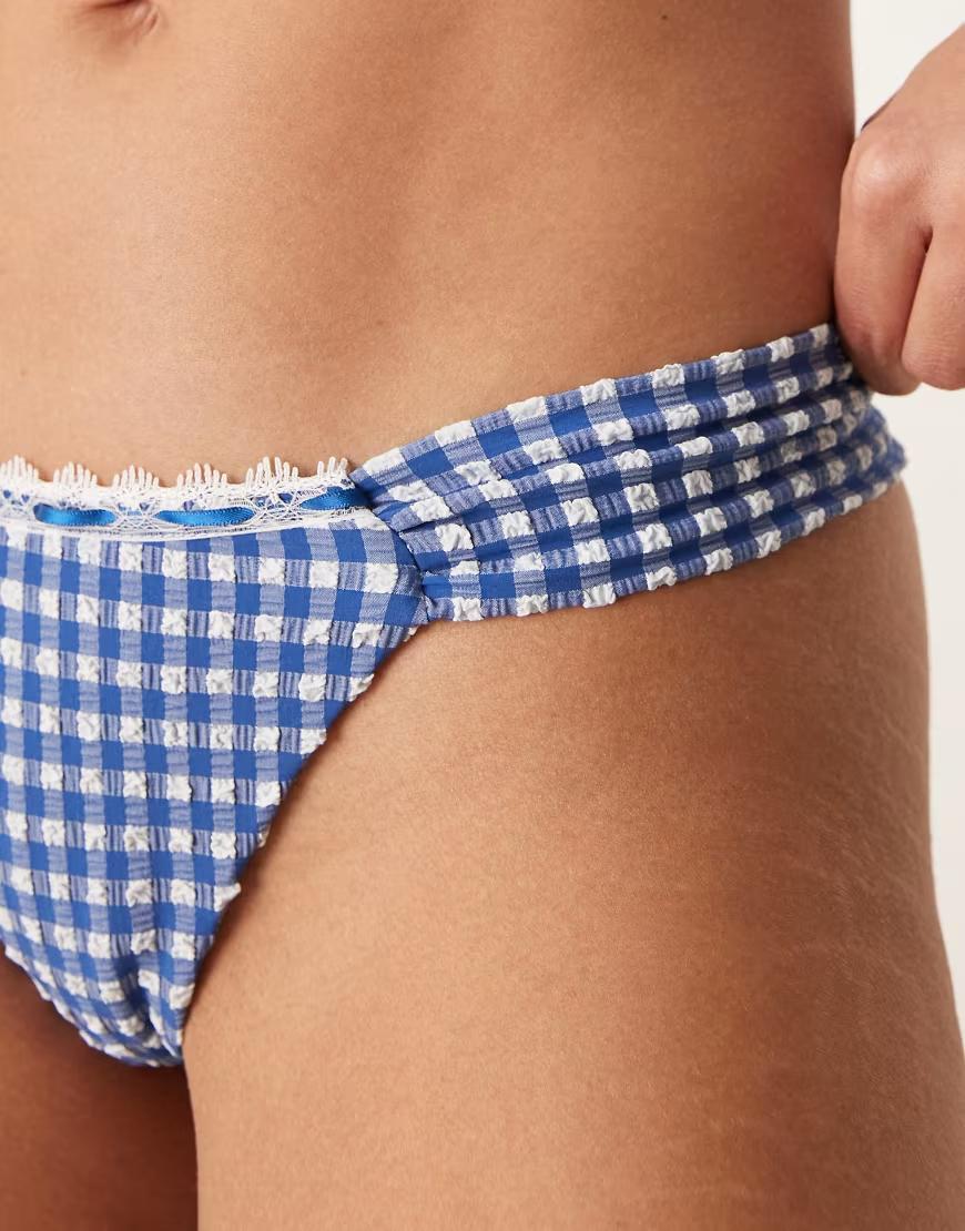 DÓŁ OD BIKINI