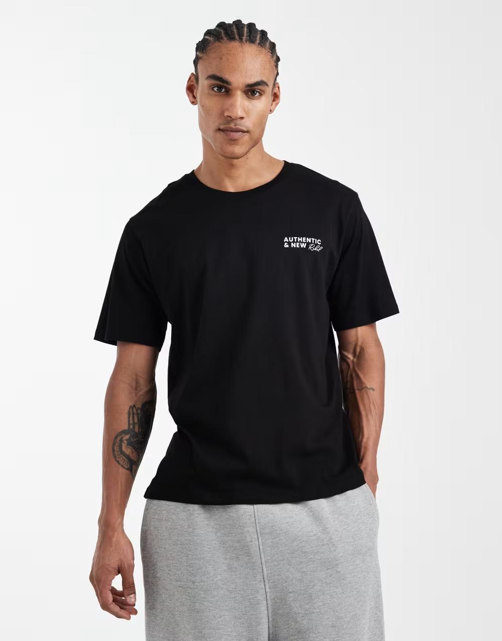 czarny t-shirt nadruk okrągły dekolt