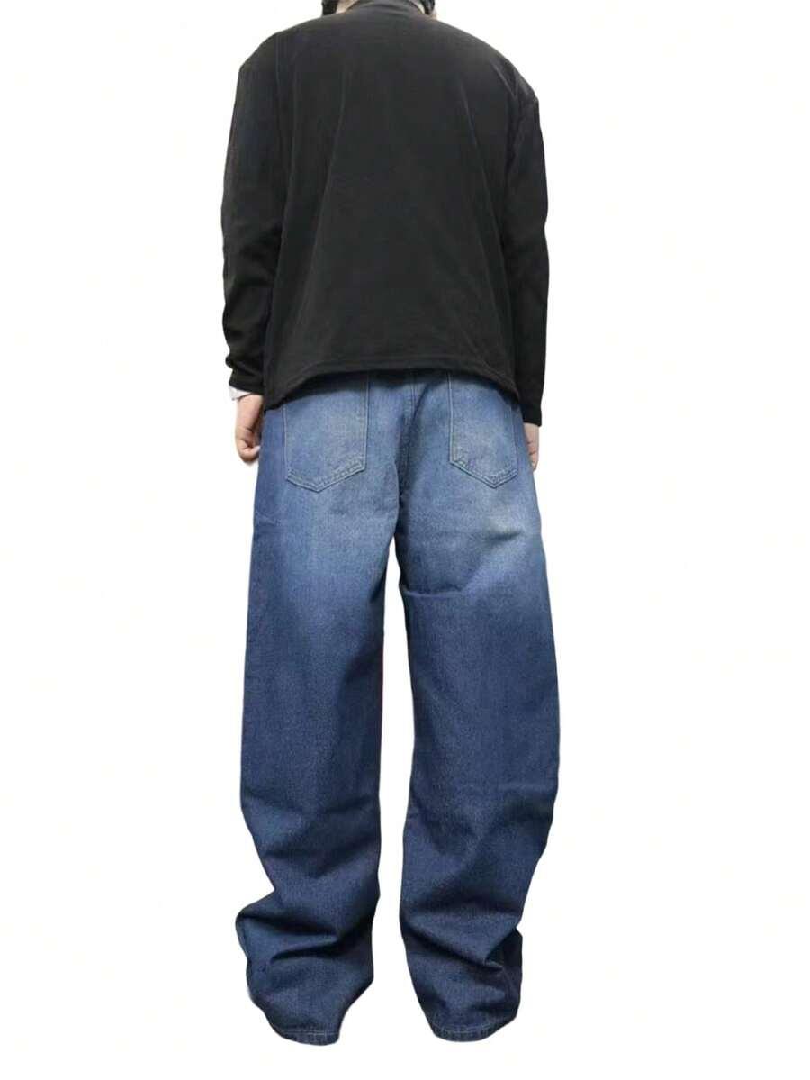 niebieskie spodnie jeans