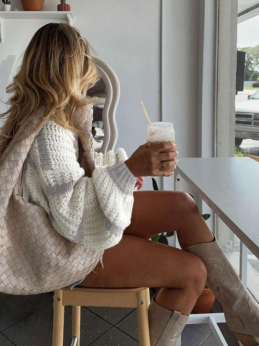 LUŹNY sweter wzór paski