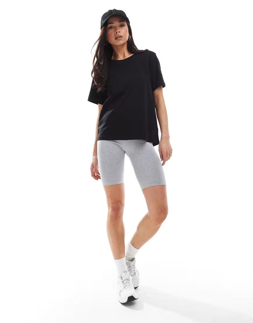 czarny t-shirt krótki rękaw casual