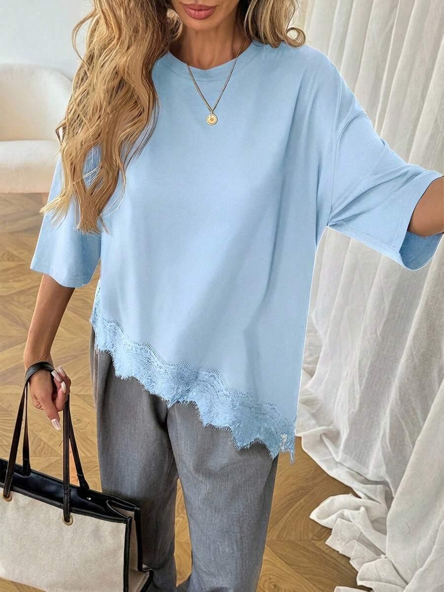 niebieska bluzka koronka
