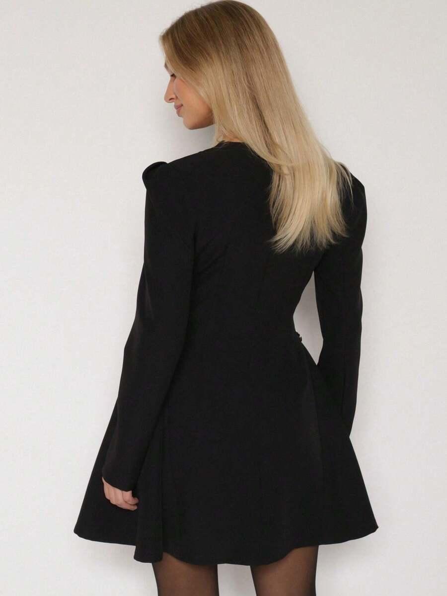 czarna mini sukienka 