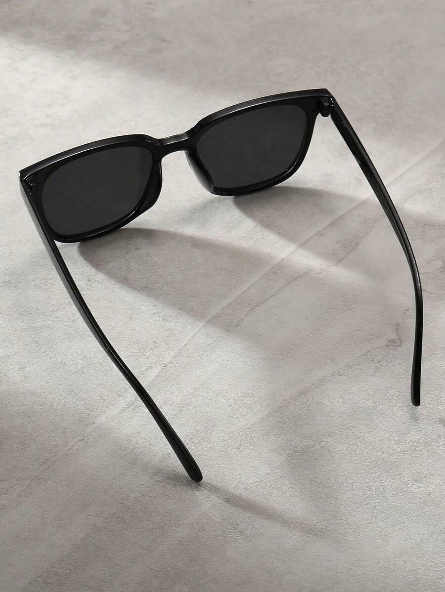 CZARNE OKULARY PRZECIWSŁONECZNE