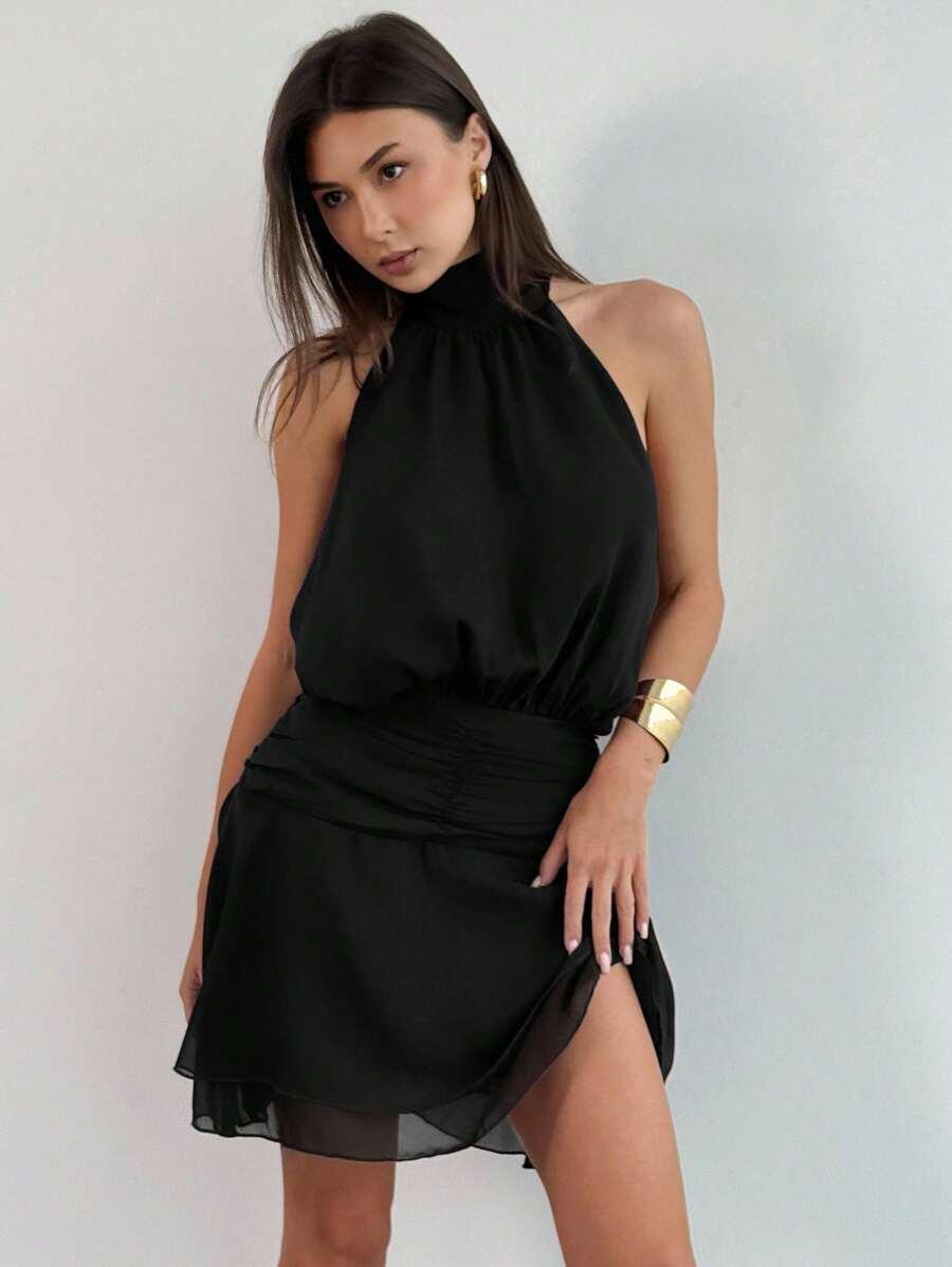 CZARNA MINI SUKIENKA