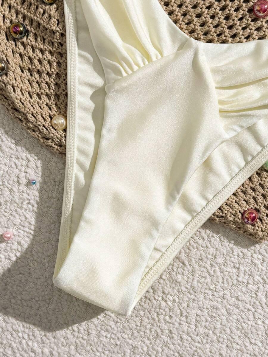 DÓŁ OD BIKINI