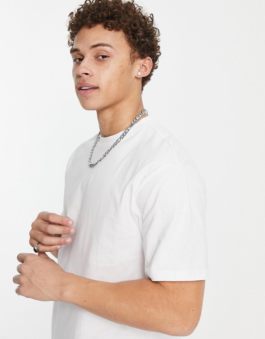 BIAŁY T-SHIRT OVERSIZED OKRĄGŁY DEKOLT