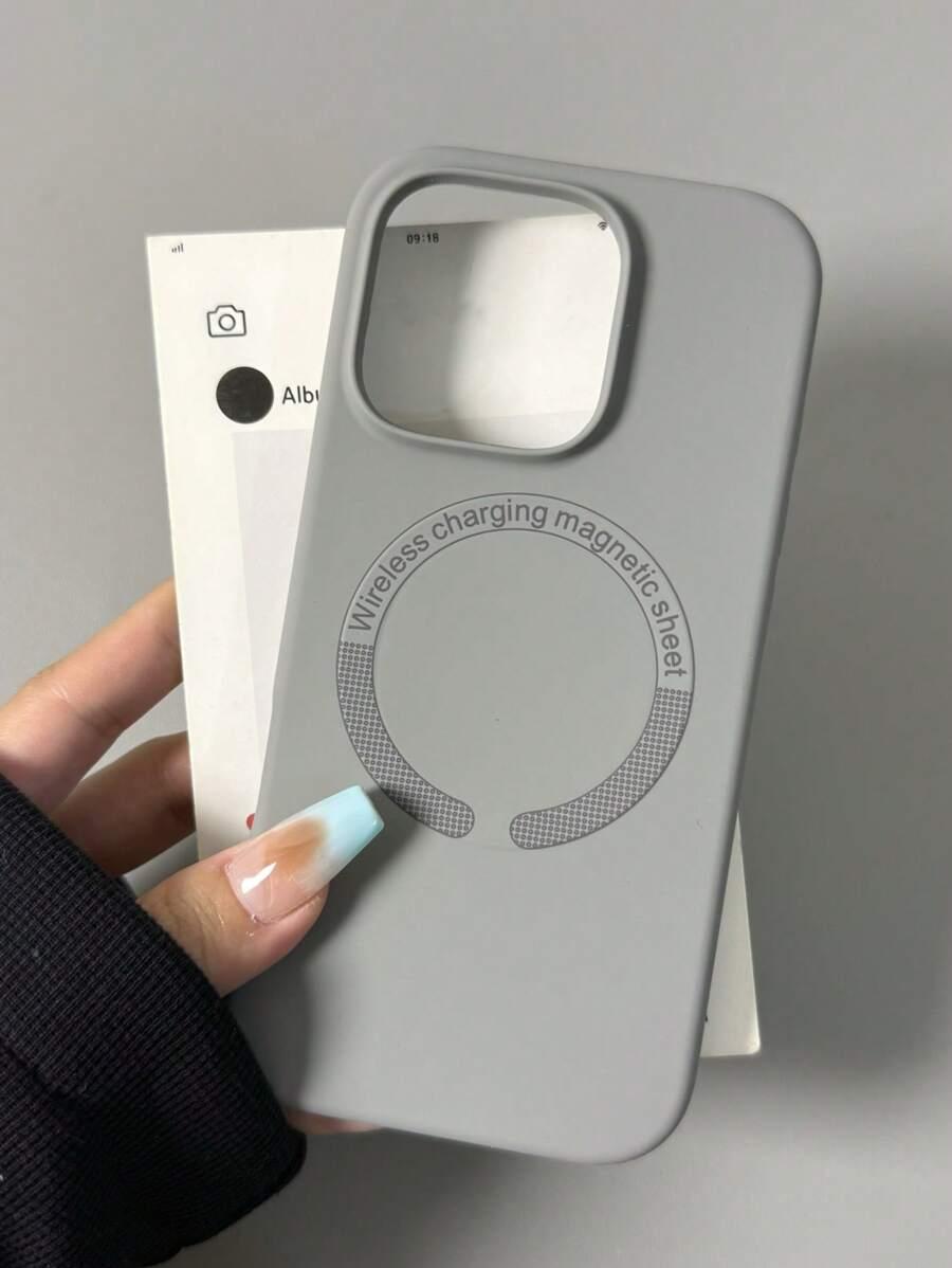 szare etui na telefon iPhone 17