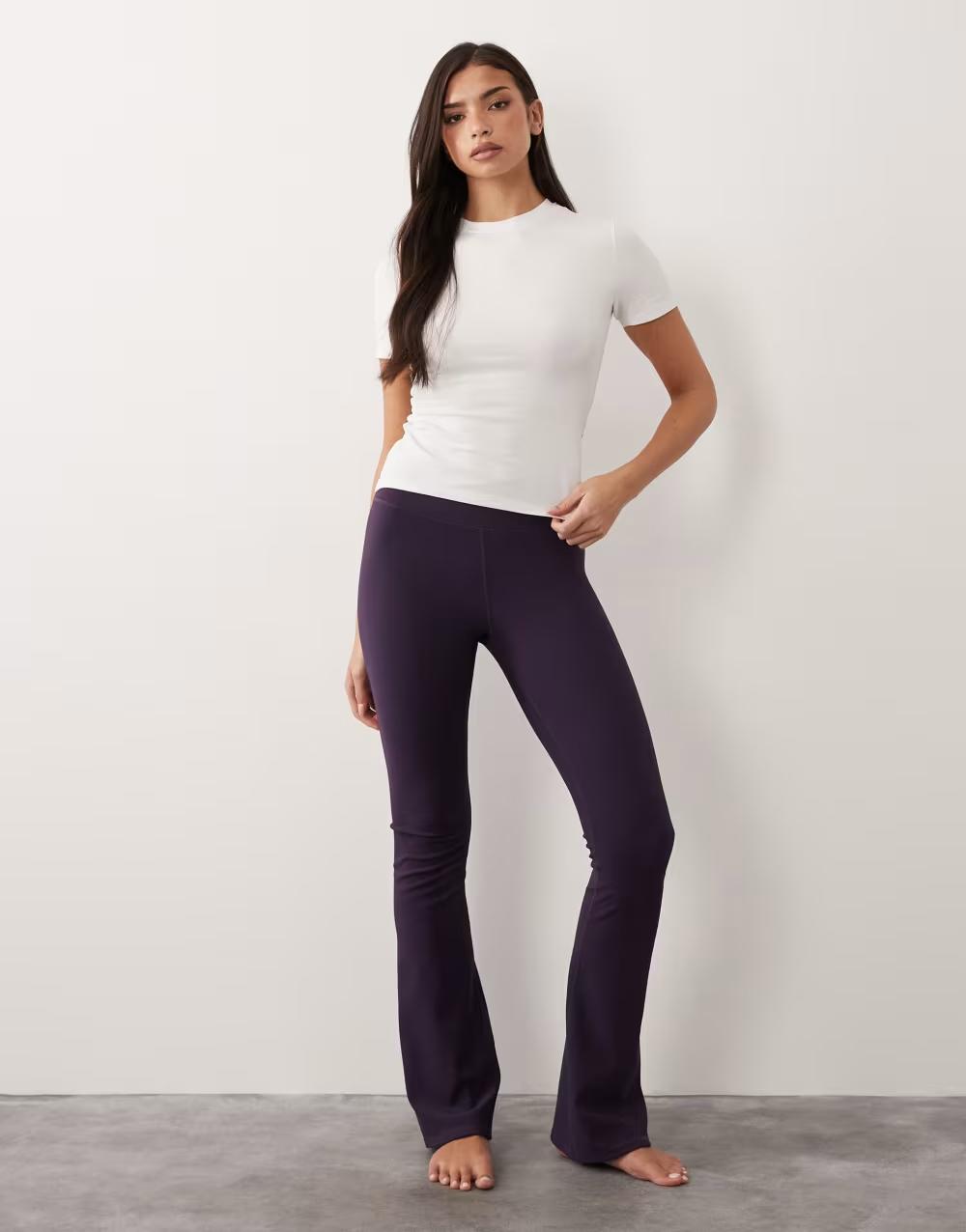 BIAŁY T-SHIRT CASUAL