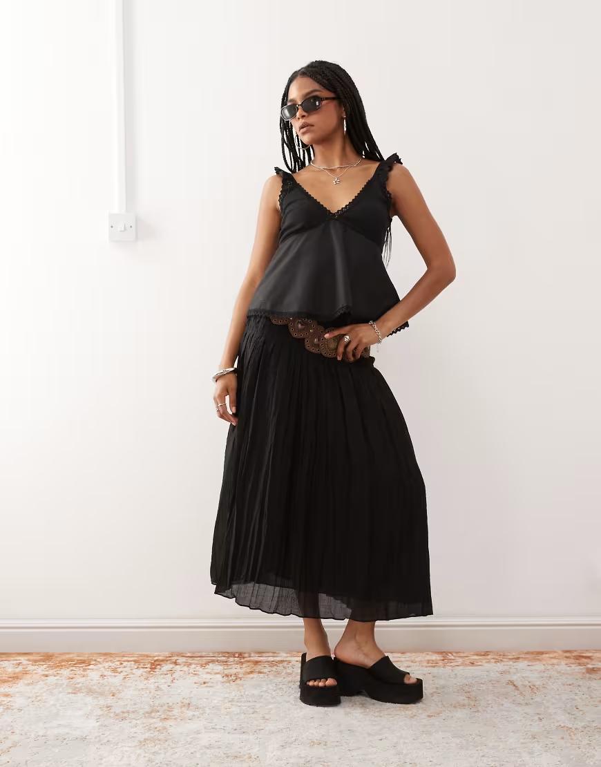 czarny top v-neck
