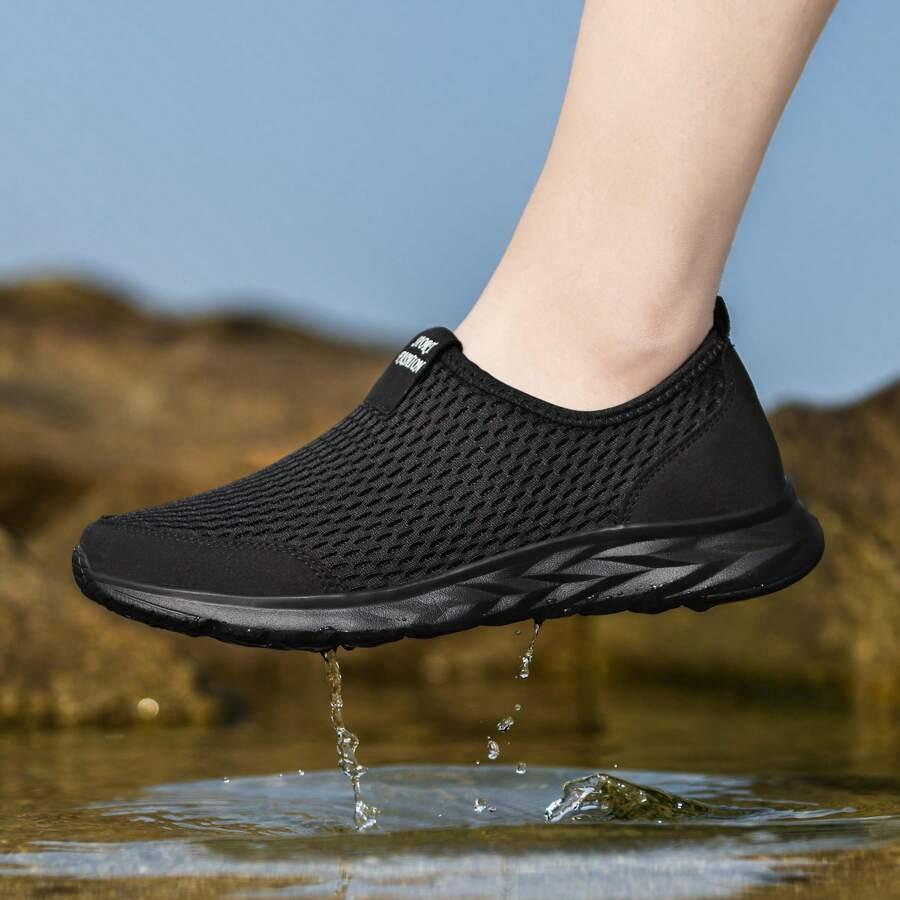 czarne buty sportowe