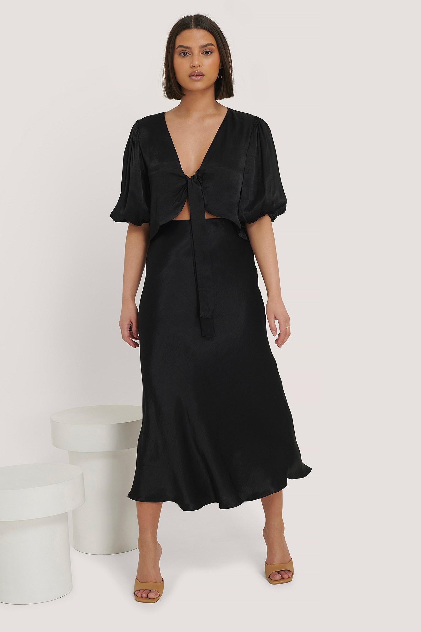 SATYNOWY TOP V-NECK WIĄZANIE