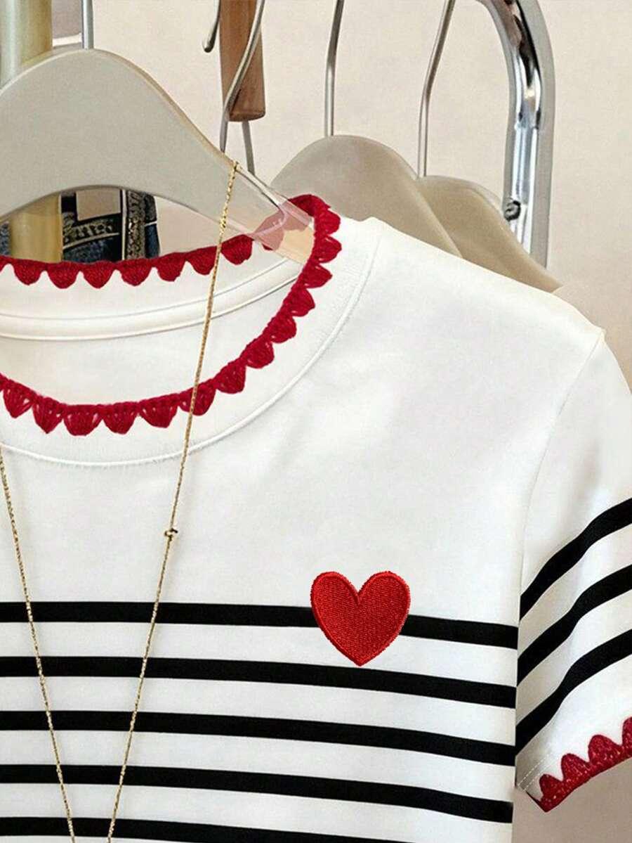 t-shirt okrągły dekolt wzór paski