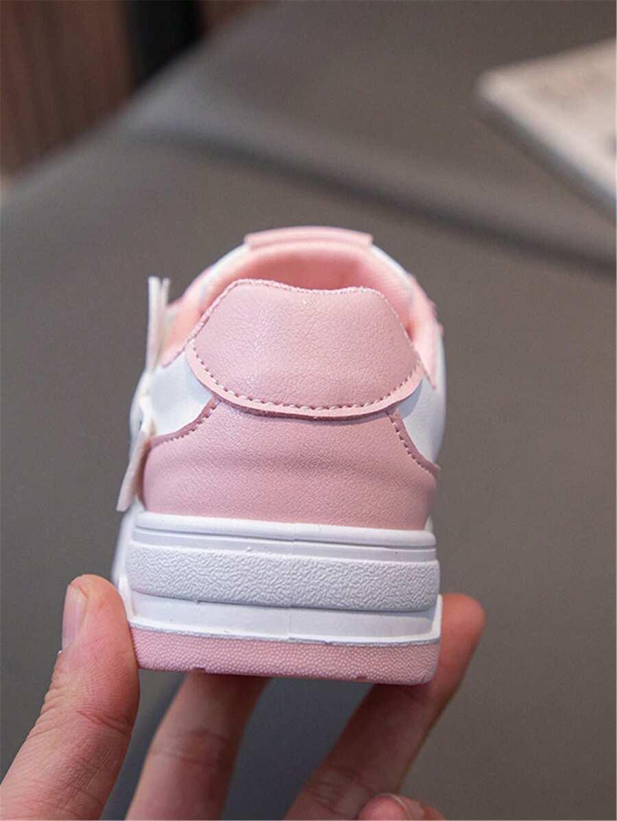 buty sportowe na rzepy wzór 