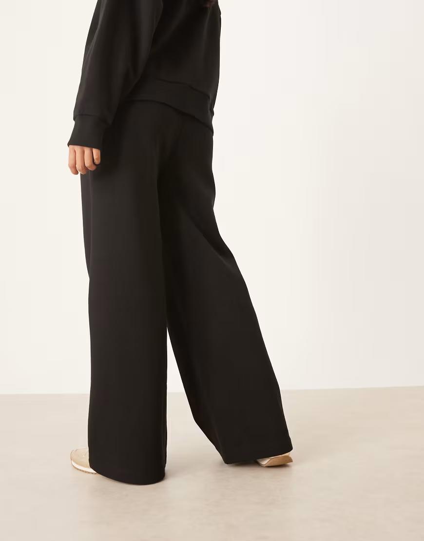 ZIELONE SPODNIE DRESOWE WIDE LEG PRZESZYCIA